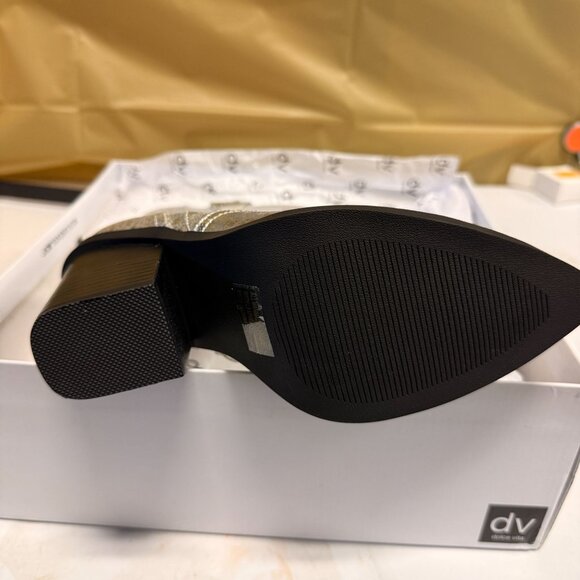 DV by Dolce Vita Nazareth Women's Silver Boot Medium Size 8 NEW - Picture 4 of 7